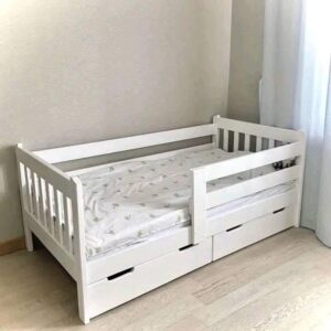 Modern wooden furnitures Nnewi