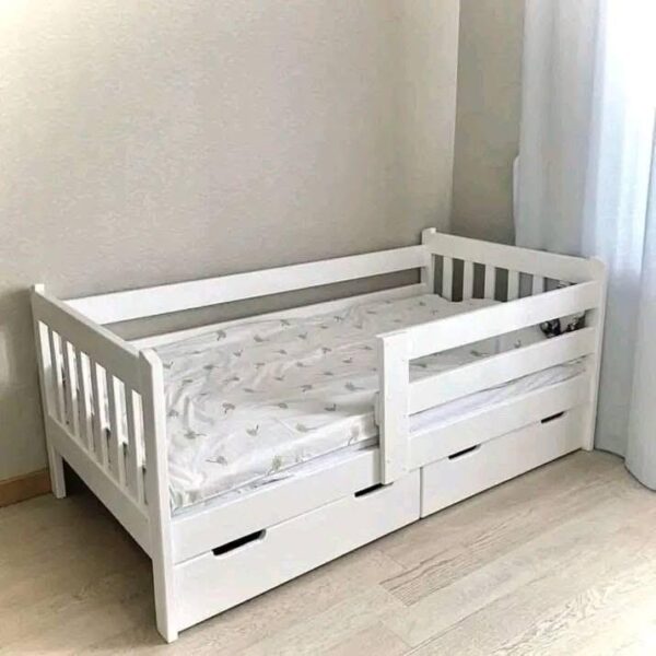 Modern wooden furnitures Nnewi