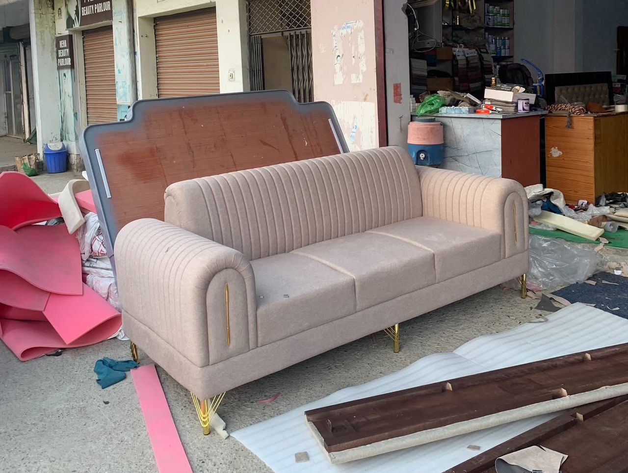 Buy modern sofas in Enugu