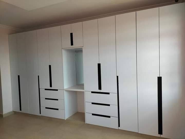 Modern wardrobes in Enugu